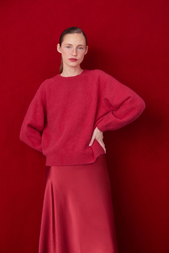 Sweter damski z moherem i wełną melanż czerwony RW25-SWD820