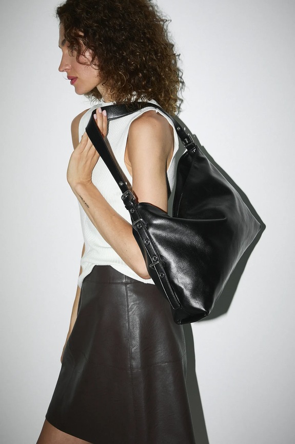 Torebka damska z imitacji skóry mieści A4 czarny RW25-TOD305