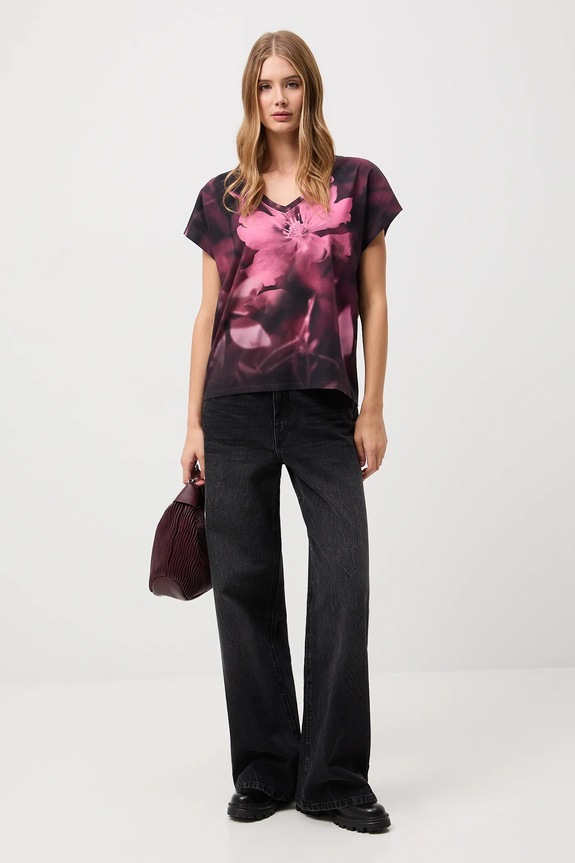 T-shirt bawełniany damski z elastanem w kwiaty RW25-TSD504 czarny RW25