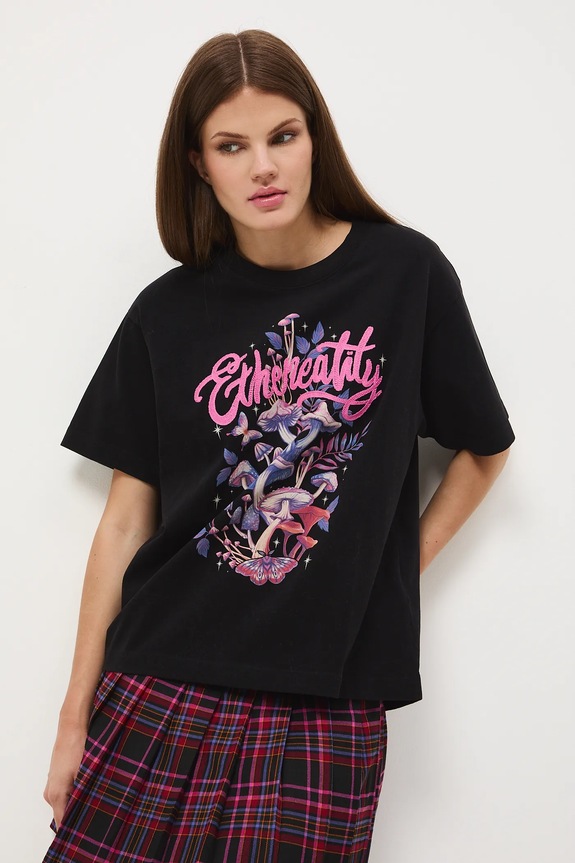 T-shirt bawełniany damski z nadrukiem i haftem okrągły czarny RW25-TSD602
