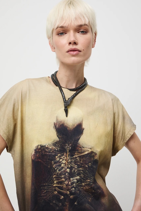 T-shirt bawełniany damski z kolekcji Zdzisław Beksiński x Medicine RW25-TSDA51 żółty