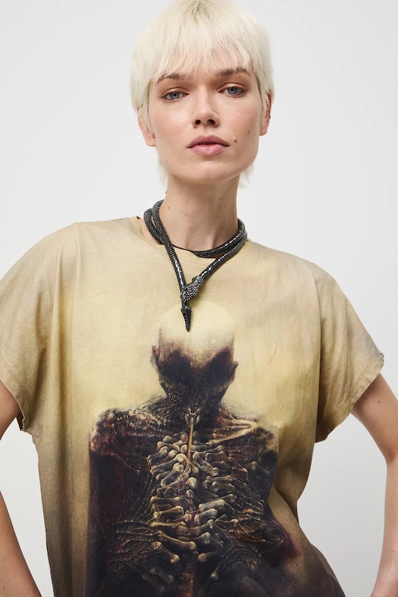 T-shirt bawełniany damski z kolekcji Zdzisław Beksiński x Medicine RW25-TSDA51 żółty