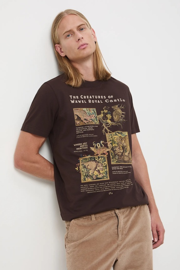 T-shirt bawełniany męski z kolekcji Zamek Królewski na Wawelu x Medicine okrągły brązowy RW25-TSM857