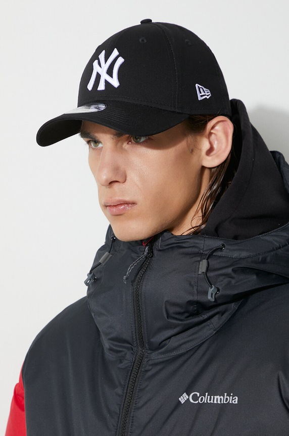 Βαμβακερό καπέλο του μπέιζμπολ New Era 10531941.940.LEAGUE.BA μαύρο