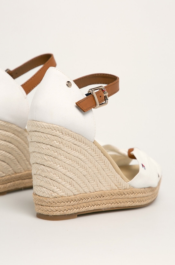 Πέδιλα Tommy Hilfiger BASIC OPENED TOE HIGH WEDGE FW0FW04784 λευκό
