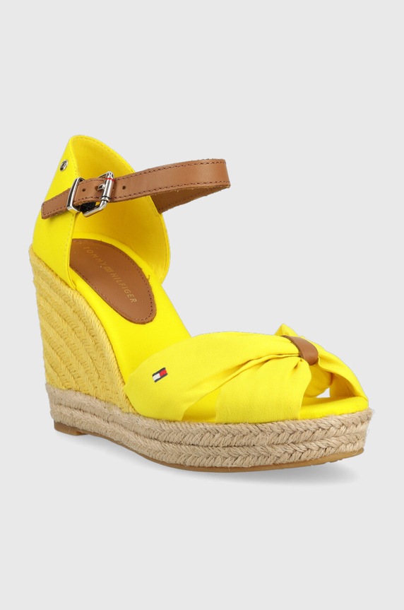 Πέδιλα Tommy Hilfiger BASIC OPENED TOE HIGH WEDGE FW0FW04784 κίτρινο SS24