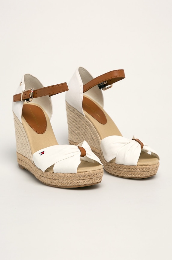 Πέδιλα Tommy Hilfiger BASIC OPENED TOE HIGH WEDGE λευκό FW0FW04784