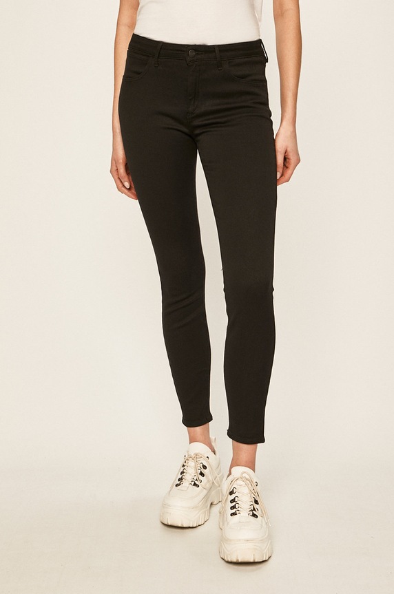 Wrangler jeansy Skinny Crop Black z elastanem czarny W28MJT100
