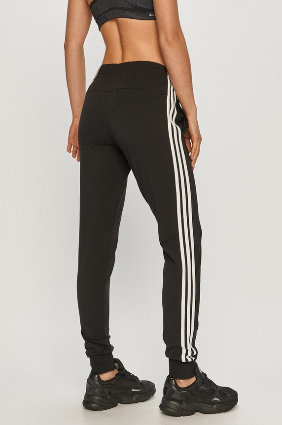 Odzież adidas – Spodnie Essentials GM5542 czarny