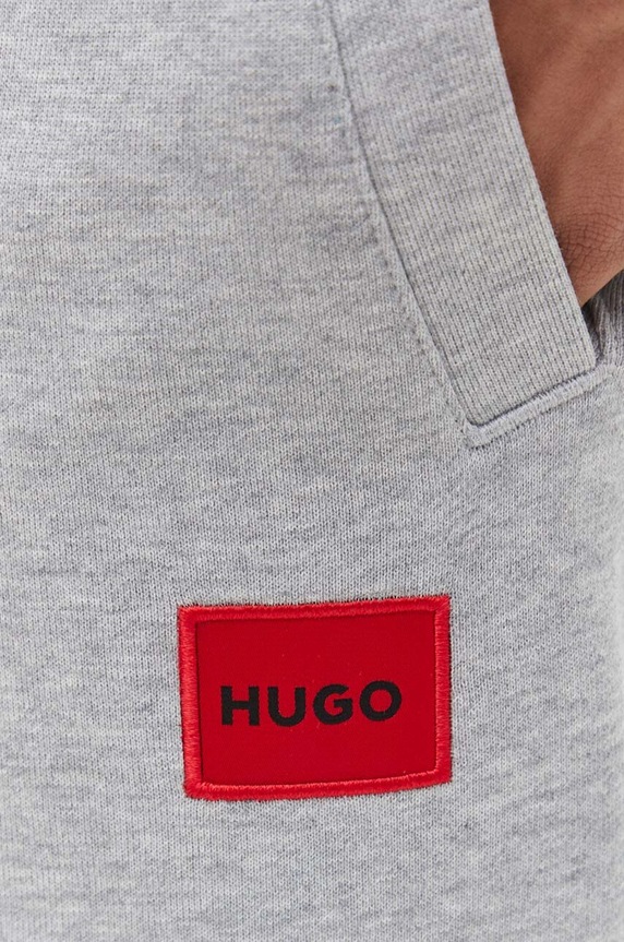 Odzież HUGO spodnie dresowe bawełniane Doak212 50447963 szary