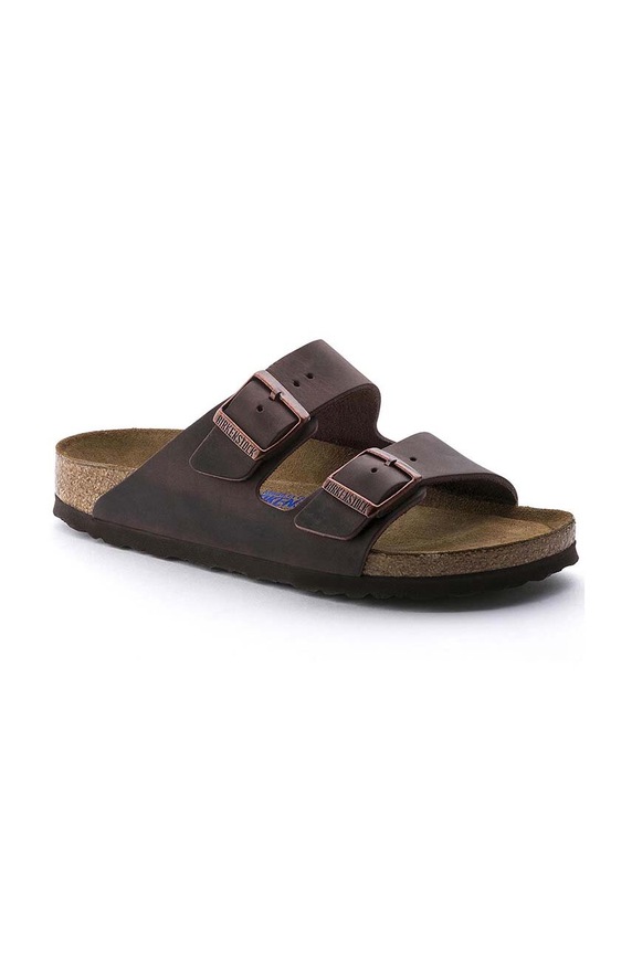 Δερμάτινες παντόφλες Birkenstock Arizona 452763 καφέ AW25