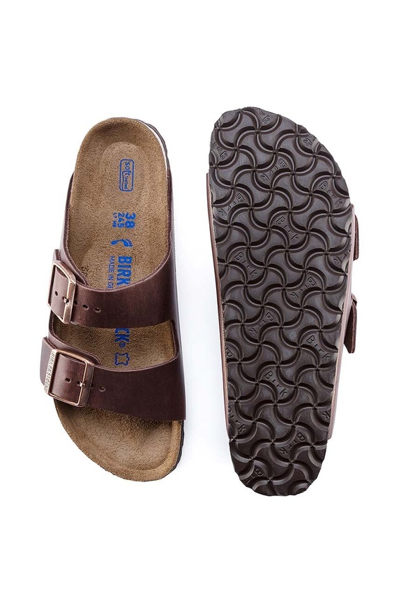 Δερμάτινες παντόφλες Birkenstock Arizona 452763 καφέ
