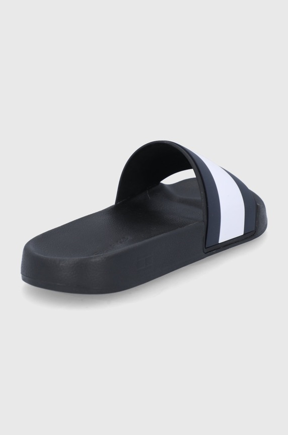 Obuv Šľapky Tommy Hilfiger FM0FM04263.BDS čierna
