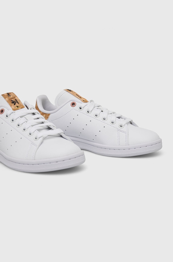 Tenisky adidas Originals Disney Stan Smith GZ6251 bílá AW22