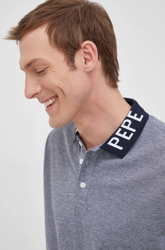 Βαμβακερό μπλουζάκι πόλο Pepe Jeans Fabrice D εμπριμέ σκούρο μπλε PM541827.596