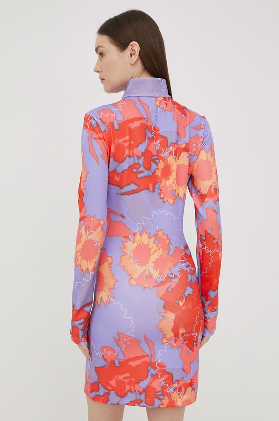 Oblačila adidas Originals Obleka HC4598 vijolična