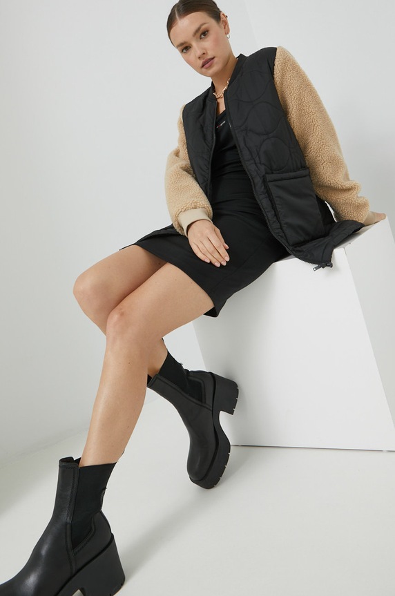 Šaty Tommy Jeans DW0DW12887.PPYY černá SS22