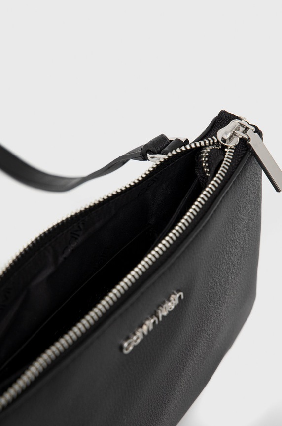 Calvin Klein kézitáska K60K608409.PPYY fekete