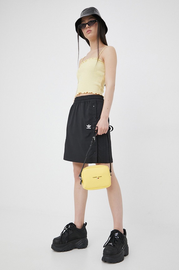 Top Levi's A1888.0001 žltá SS22