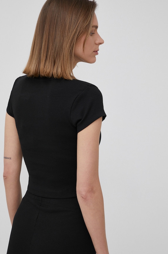Oblečení Tričko Calvin Klein Jeans J20J218337.PPYY černá