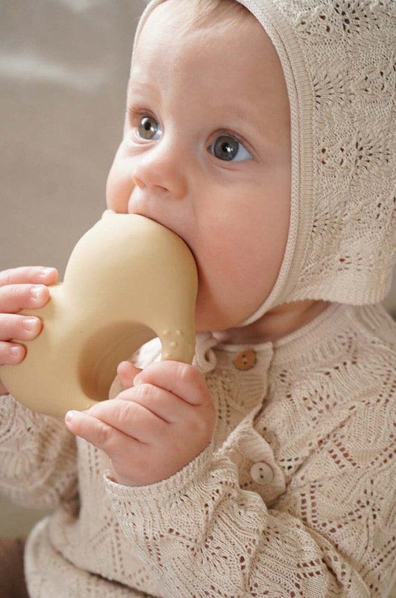 Chłopiec Konges Sløjd gryzak niemowlęcy BABS TEETHER KS1663 beżowy