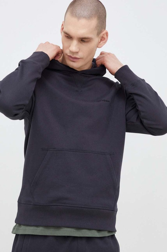 Bavlněná mikina New Balance s kapucí šedá MT23565PHM