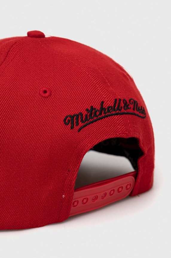 Kiegészítők Mitchell&Ness sapka gyapjúkeverékből Chicago Bulls HHSS3265.CBUYYPPPRDB piros