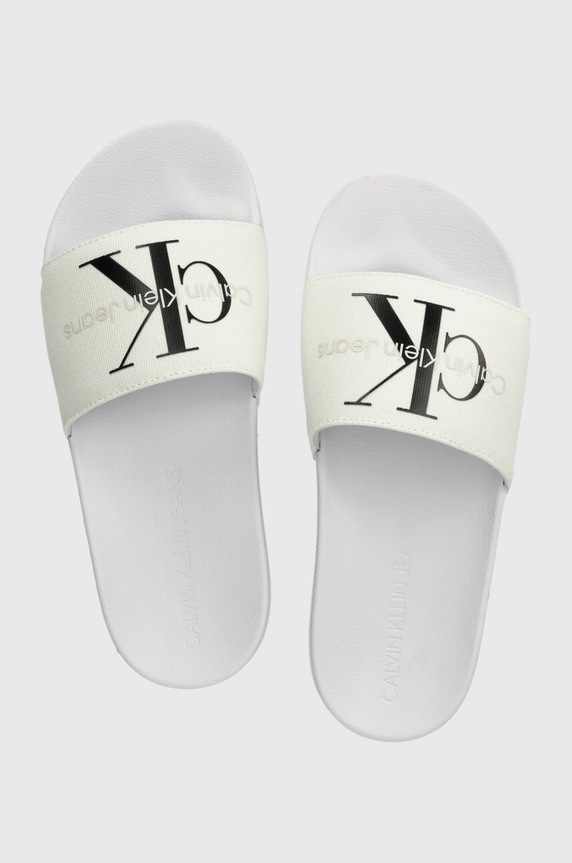 Šľapky Calvin Klein Jeans SLIDE MONOGRAM CO plochý biela YW0YW00103