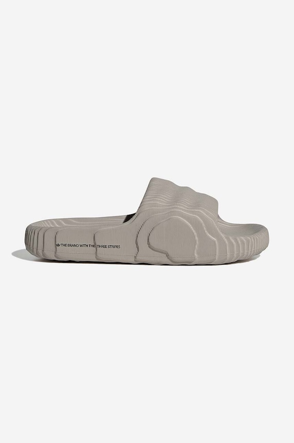 Παντόφλες adidas Orginals Adilette φλατ γκρί HQ4670