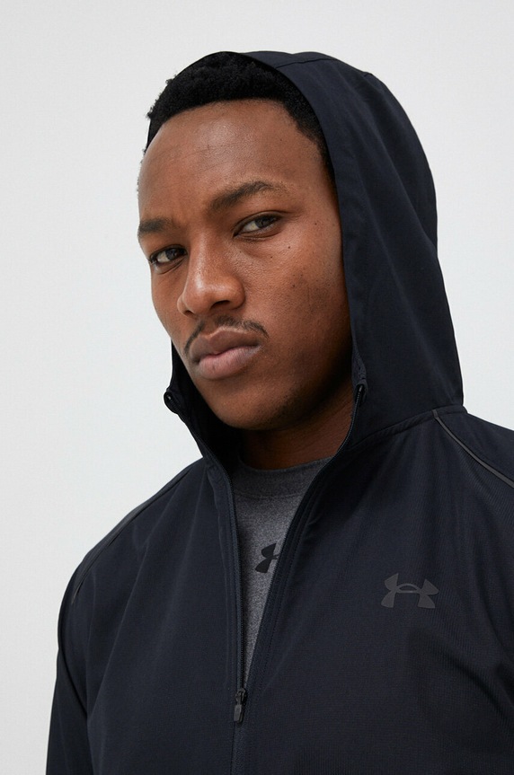 Běžecká bunda Under Armour Storm 1376795 černá