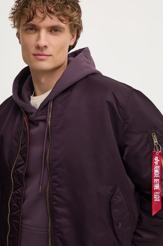 Яке бомбър Alpha Industries 100101.