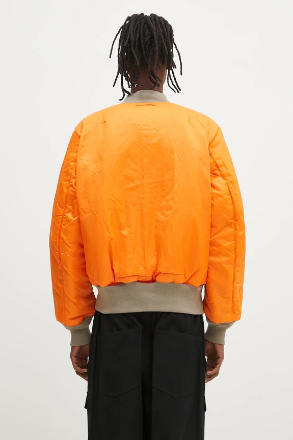 Alpha Industries bomber jacket 100101. beige