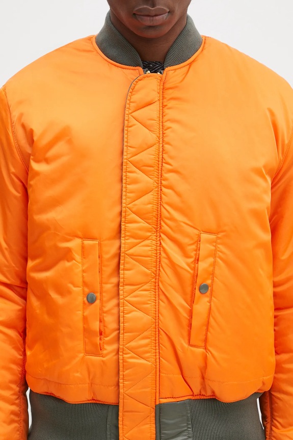 Alpha Industries bomber jacket 100101.