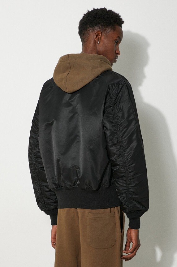Bomber jakna Alpha Industries MA-1 crna 100101.