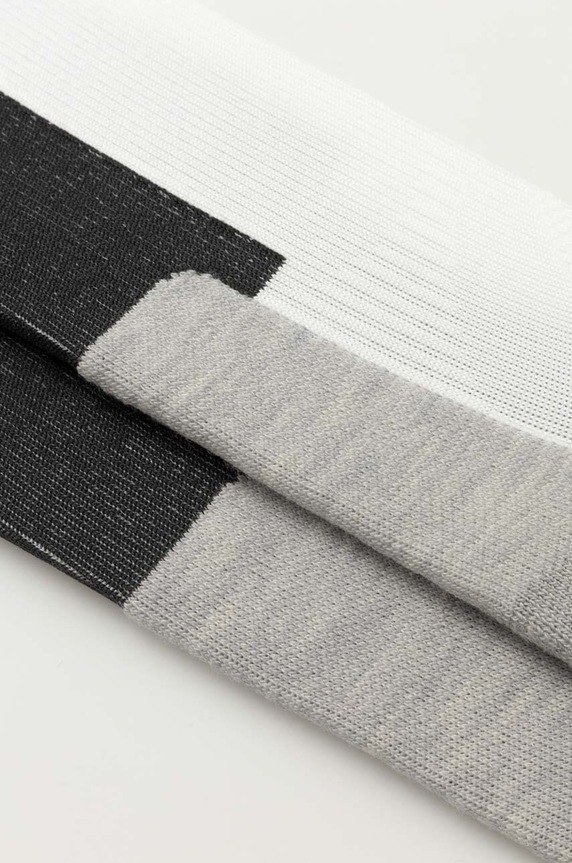 Helly Hansen skarpetki 67473 biały SS25