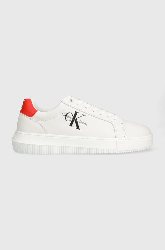 Calvin Klein Jeans sneakersy skórzane Chunky Capsule Monologo Planet friendly biały YM0YM00681