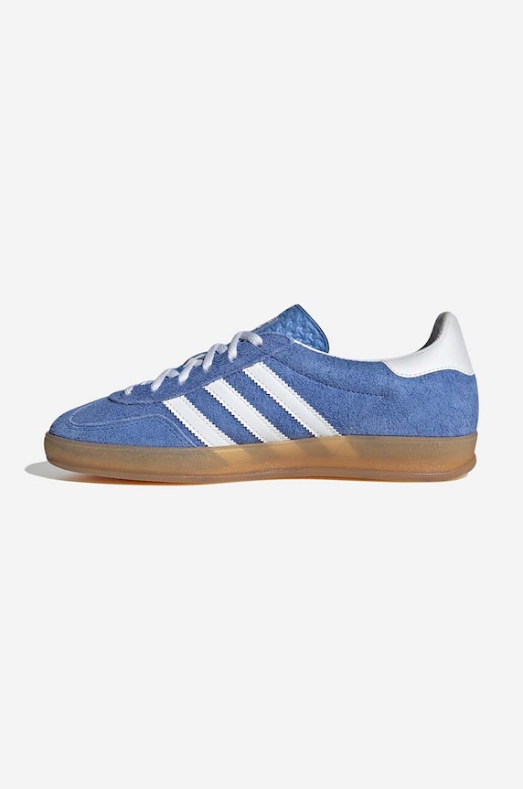 Обувки Велурени маратонки adidas Originals Gazelle Indoor W HQ8717 HQ8717 син