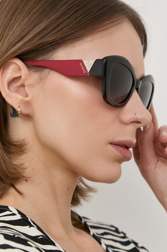 Sunčane naočale Guess GU7868.5452F crvena