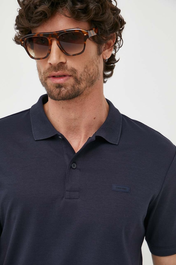 Βαμβακερό μπλουζάκι πόλο Calvin Klein K10K111657.PPYX σκούρο μπλε