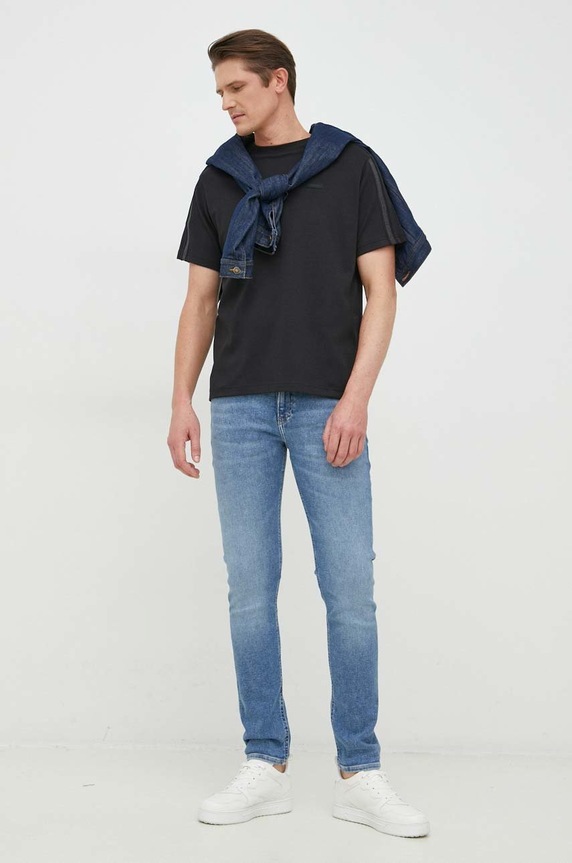 Calvin Klein Jeans jeansy J30J322413.PPYX niebieski SS23