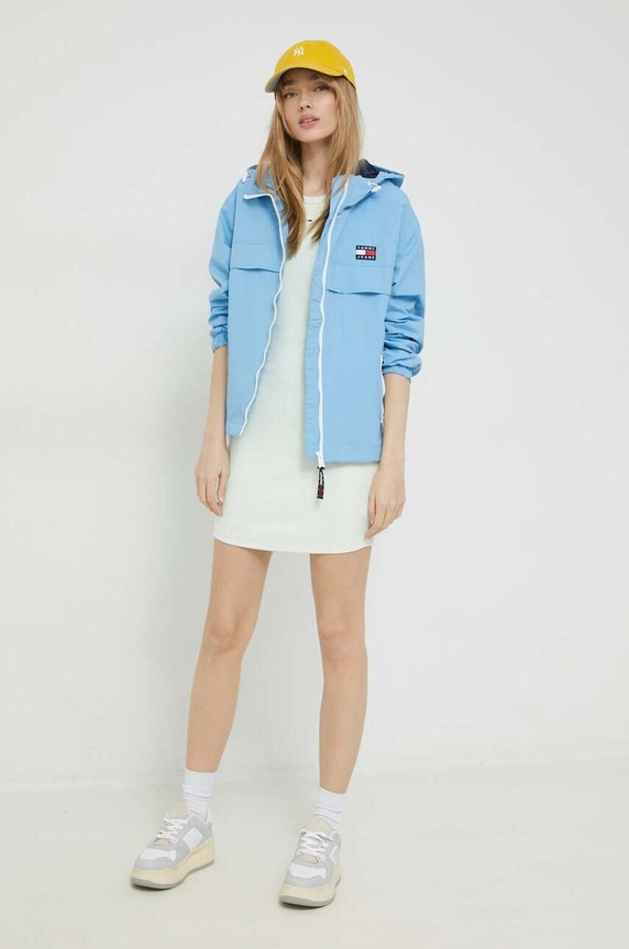 Tommy Jeans sukienka DW0DW15344.PPYX zielony SS23