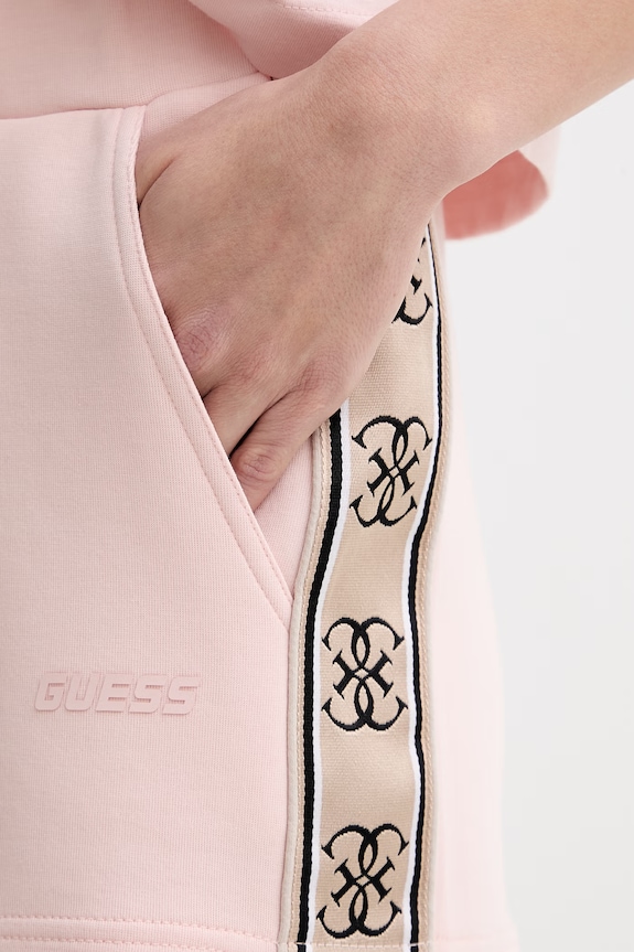 Guess pantaloni scurti roz V3GD13.KB3P2