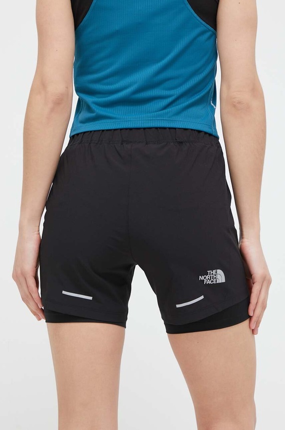 Ρούχα Αθλητικά σορτς The North Face NF0A7SXRJK31 μαύρο