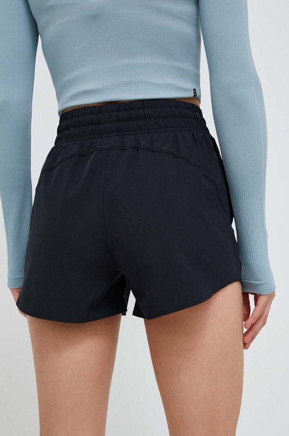 Oblečenie Tréningové šortky Under Armour Flex 1376935 čierna