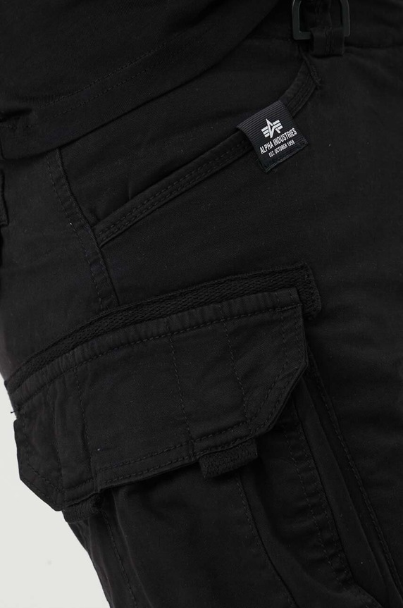 Alpha Industries pantaloni scurți 116213 negru