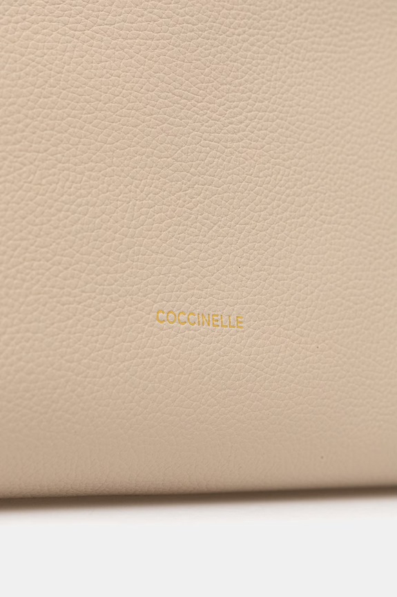 Δερμάτινη τσάντα Coccinelle μπεζ E1.M50.19.02.01