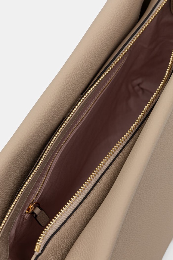 Δερμάτινη τσάντα Coccinelle E1.M50.19.02.01 μπεζ