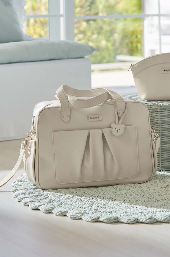 Τσάντα τρόλεϊ Mayoral Newborn απομίμηση λείου δέρματος μπεζ 19278.1B.NEWBORN