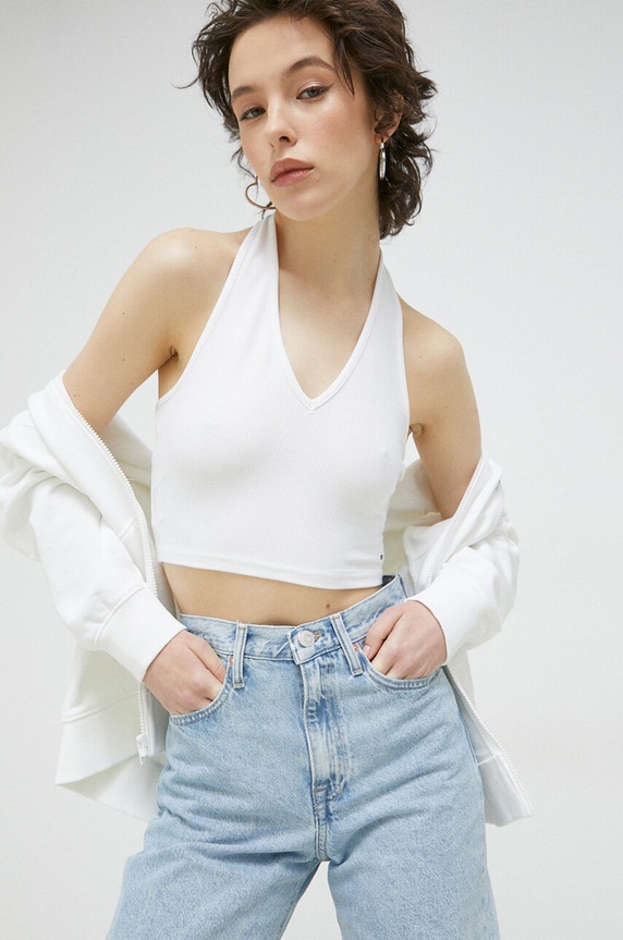 Топ Tommy Jeans вталена бял DW0DW15303.PPYX