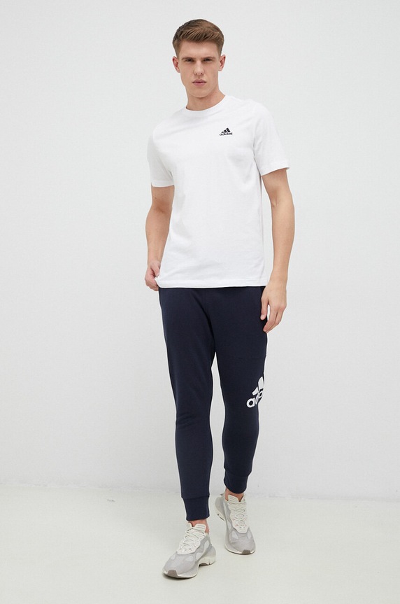 Бавовняна футболка adidas IC9286 білий SS23
